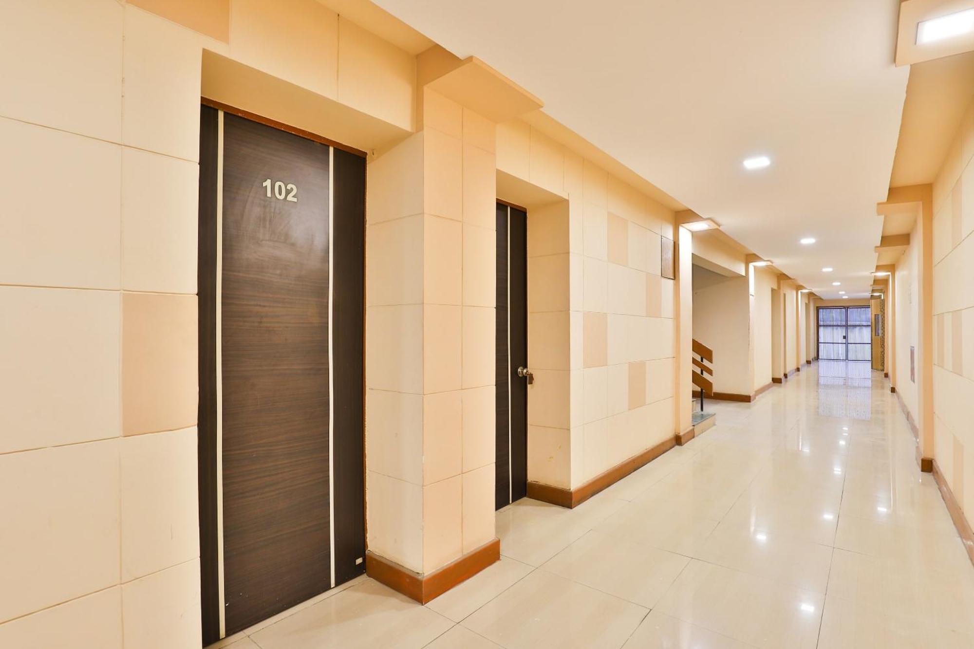 Hotel O Utsav Вадодара Екстер'єр фото