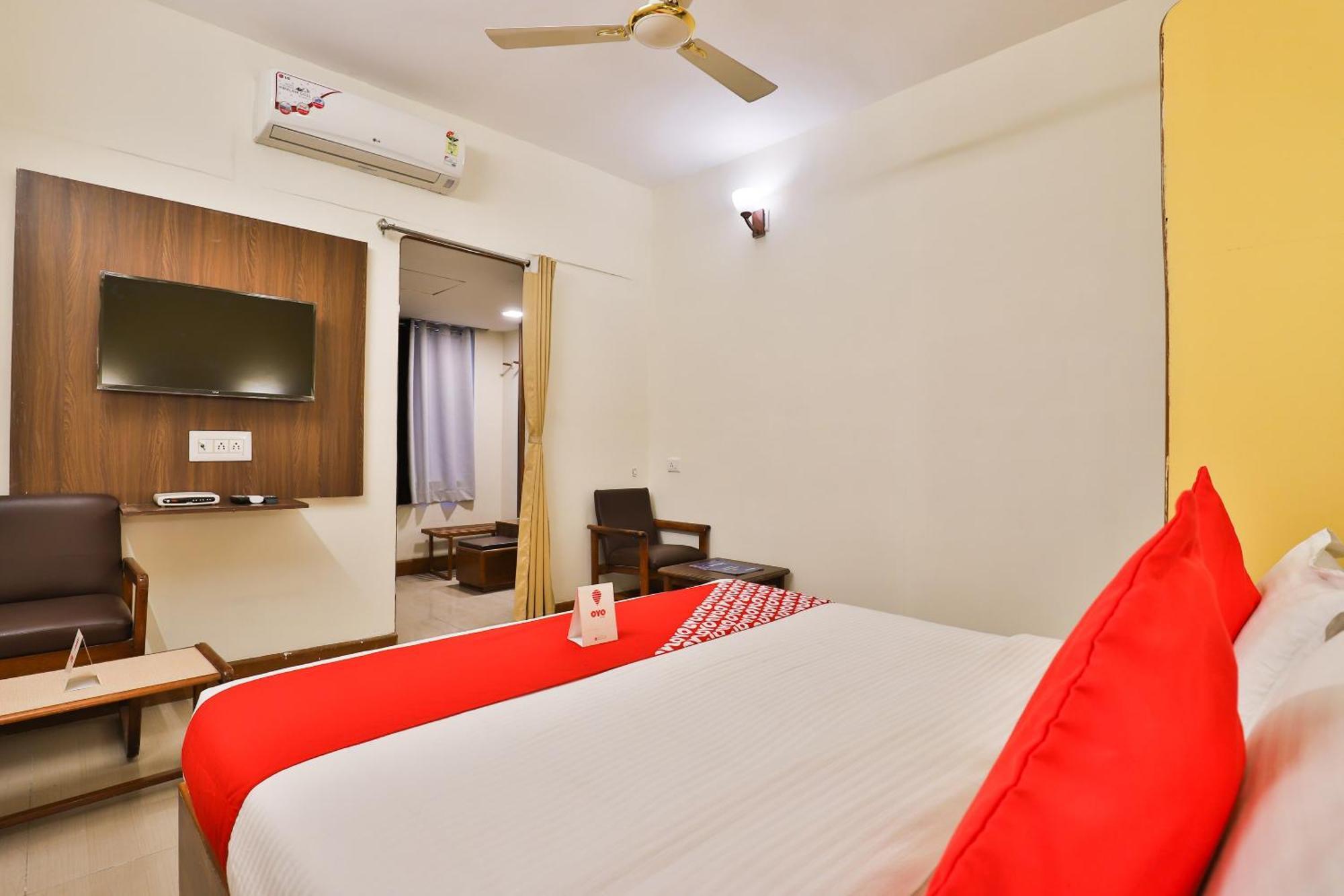 Hotel O Utsav Вадодара Екстер'єр фото
